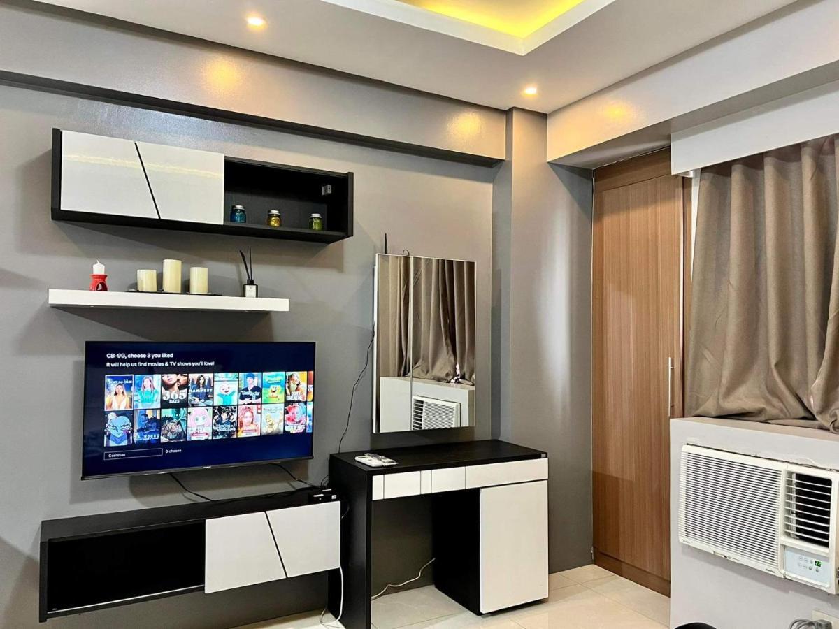 Palm Tree Villas Pasay Exterior photo